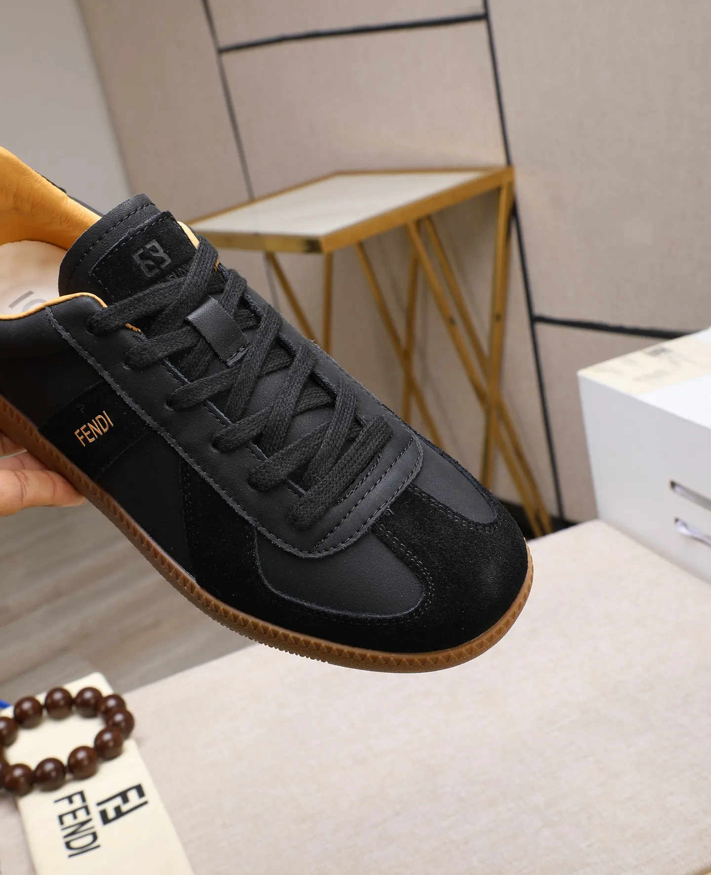 Men's shoes 💰420🕷🕷[FENDI] Fendi fashionable casual men's shoes 🇨🇳Original official website 1:1 model opening, new models are available first 💯Not high-profile but avant-garde, simple About low-key and fashionable, super versatile style 🌿 Made of original cowhide ➕ Pigskin lining 🎋 The version is comfortable on the feet, so rigorous for any small place, and the workmanship is first-class 🍍38-44 Large quantities in stock